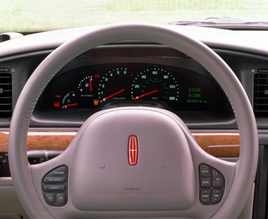  Lincoln Continental 1998 года  (фото 53 из 99)